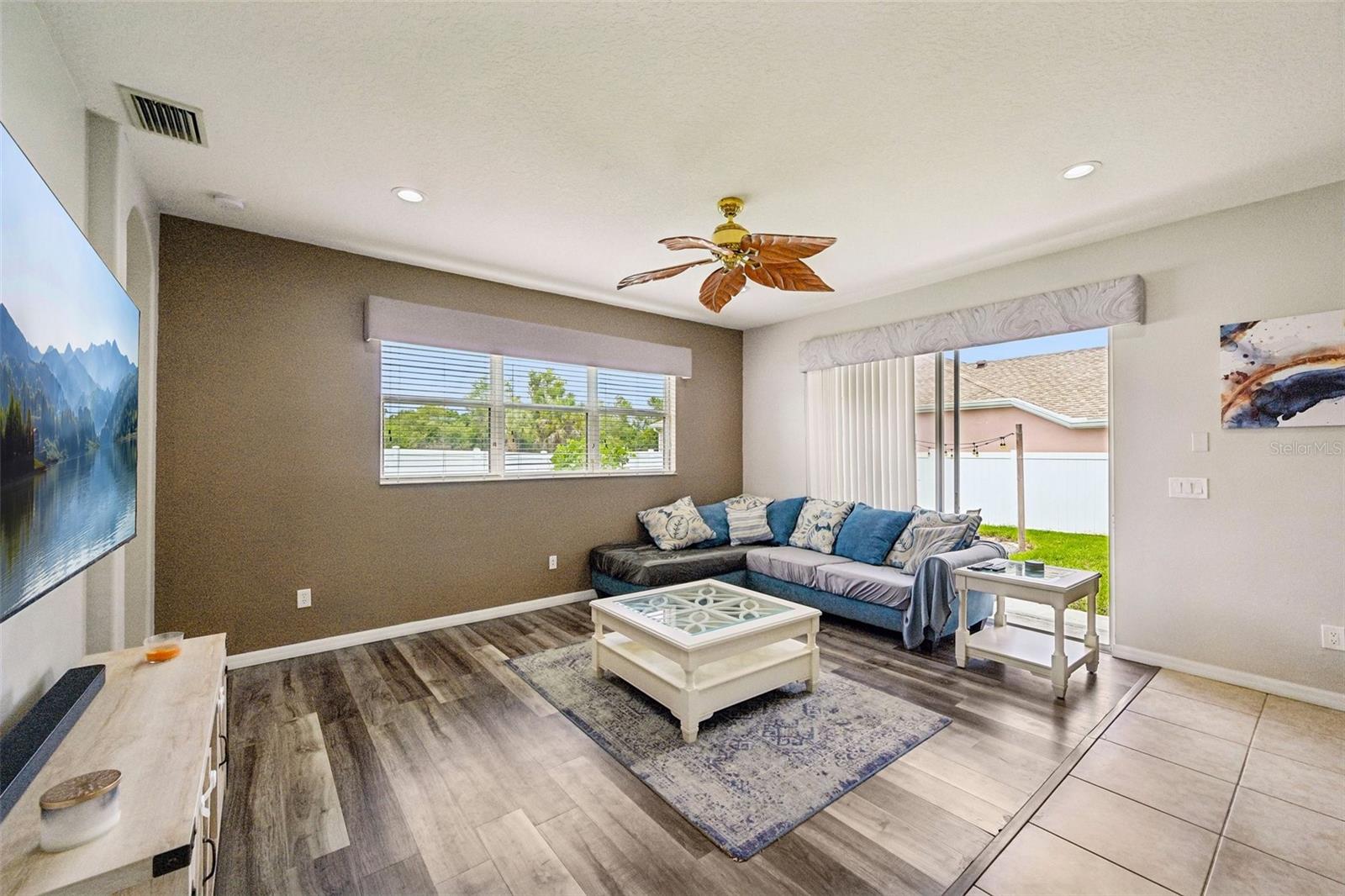 2910 127th Pl E Property Photo 9