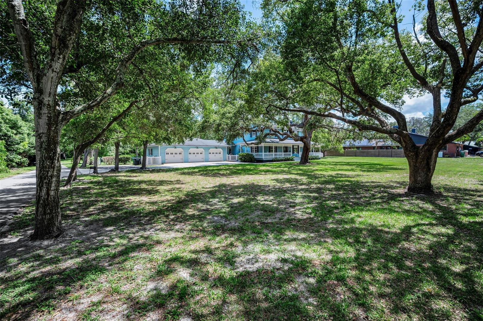 3525 Fairview St Property Photo 4