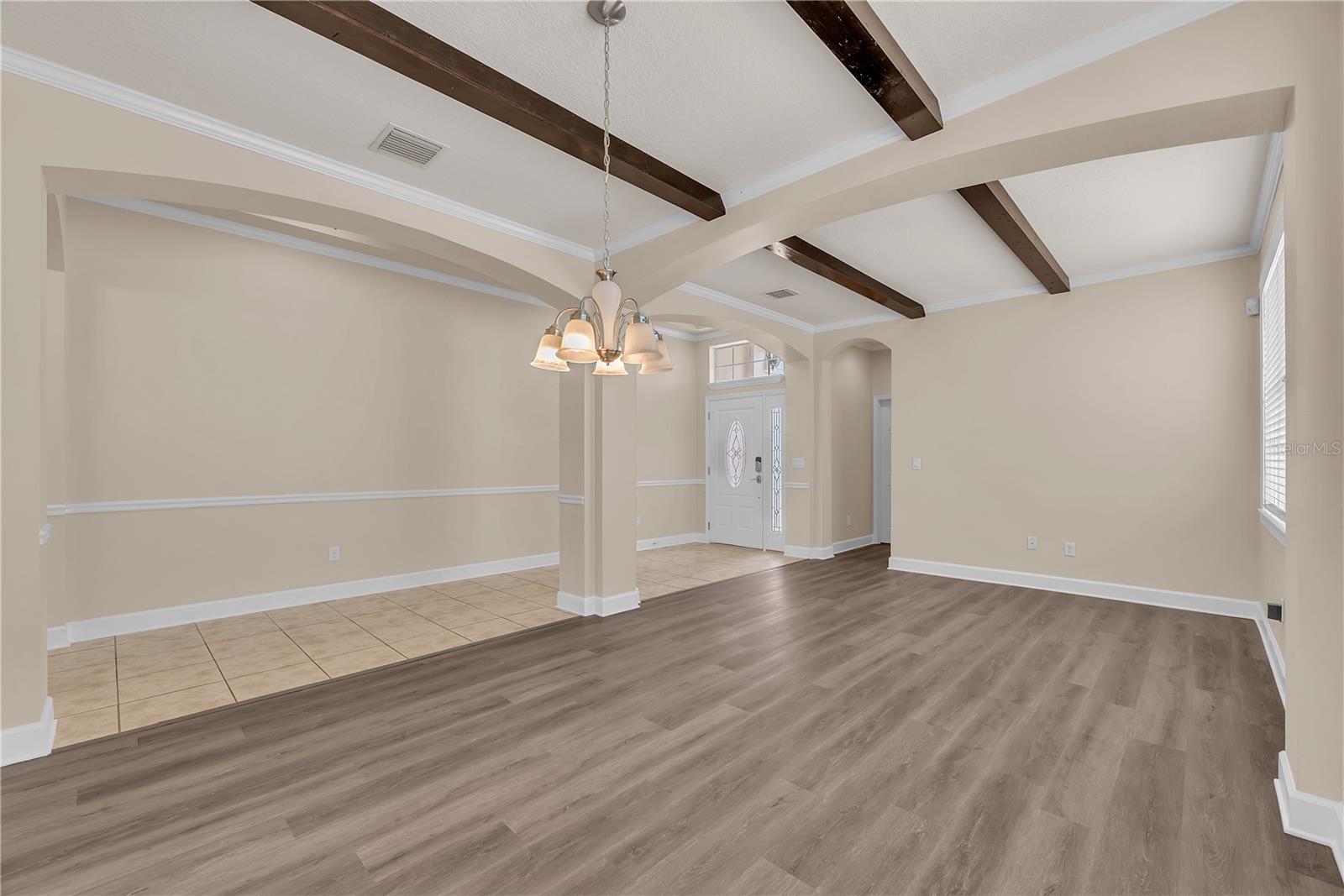 17433 New Cross Cir Property Photo 8