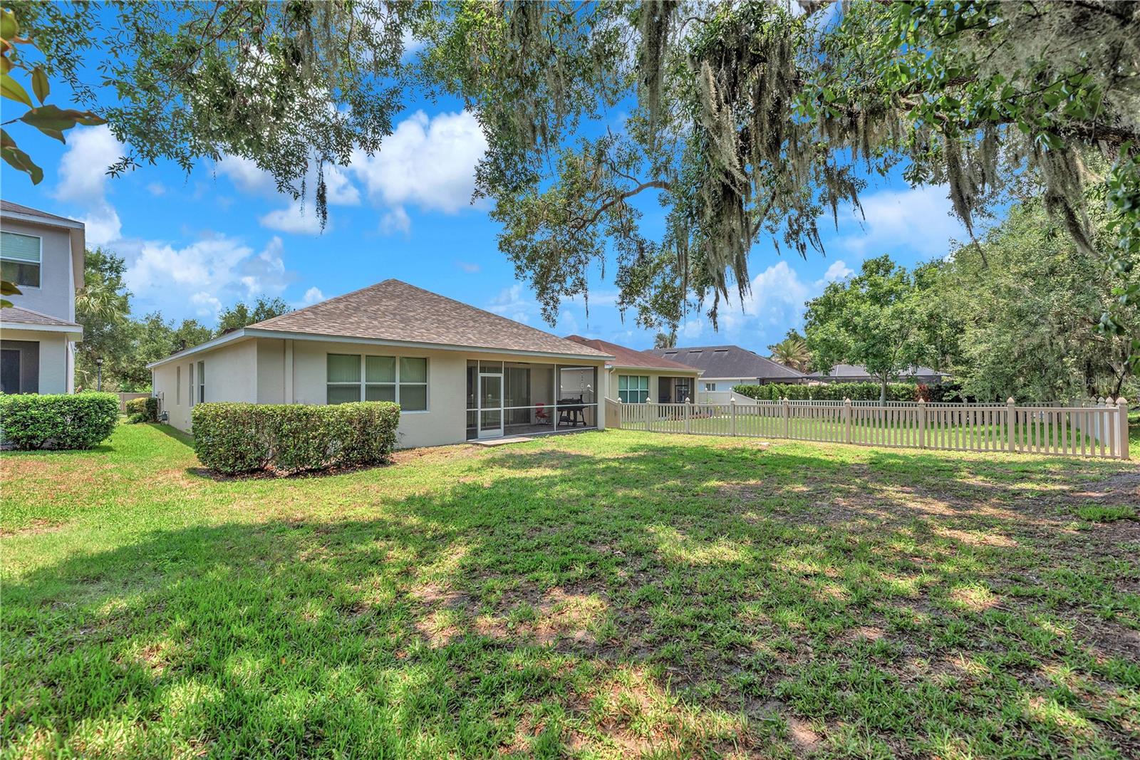 17433 New Cross Cir Property Photo 25