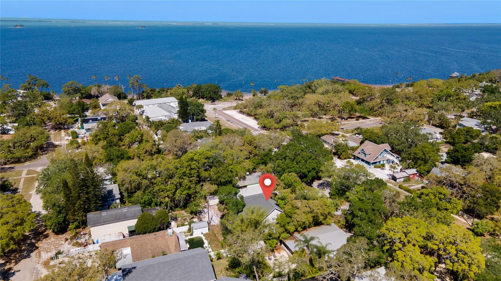 515 Crystal Beach Ave Property Photo 4