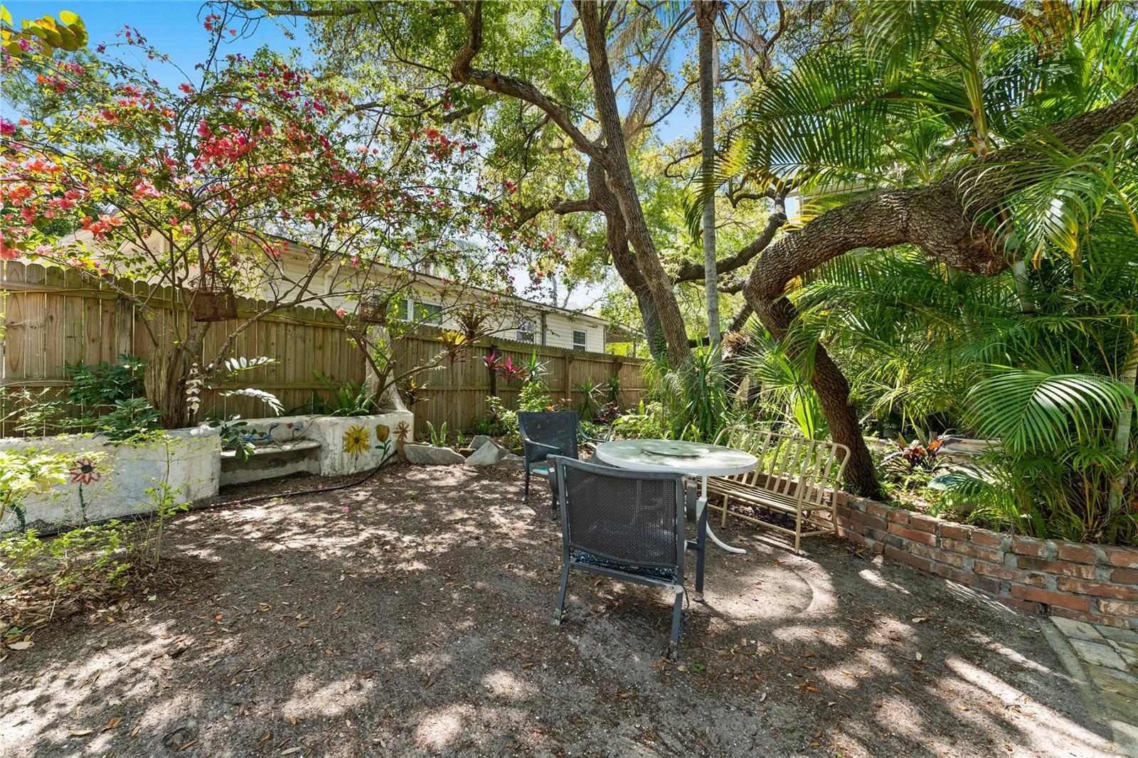 515 Crystal Beach Ave Property Photo 41