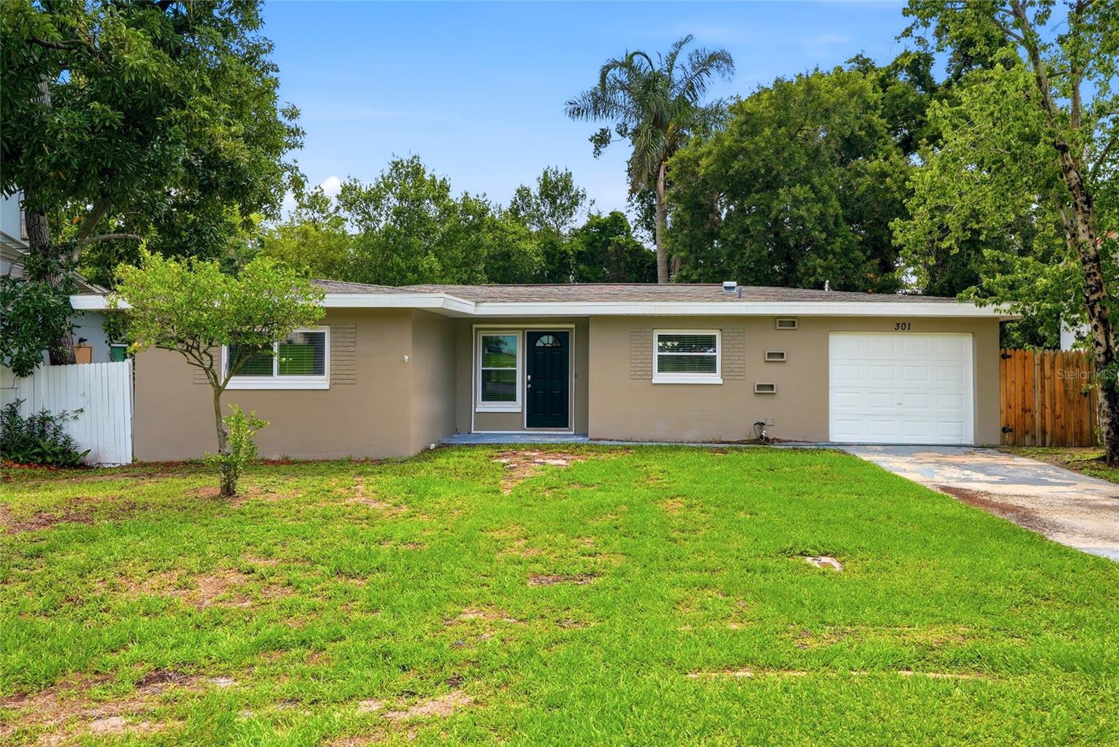 301 Terrace Dr E Property Photo 1