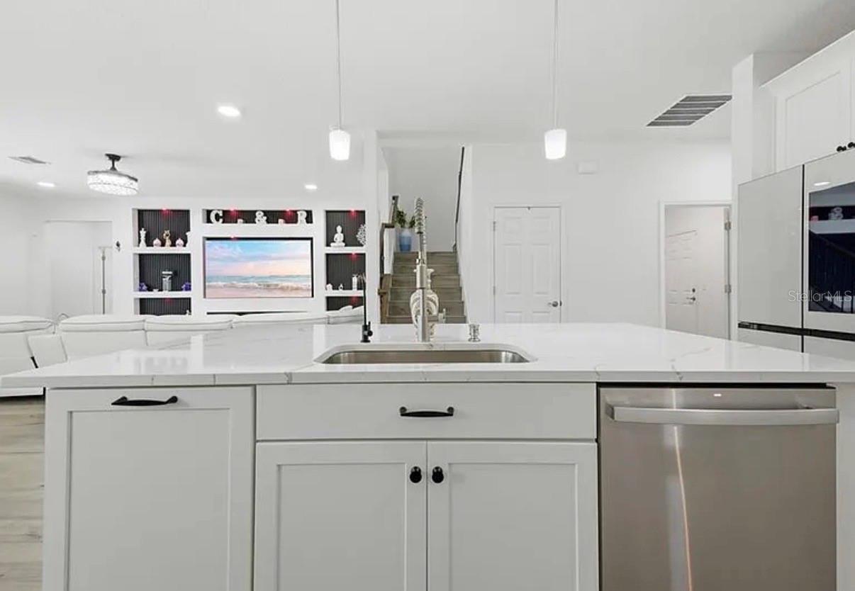 7792 Notched Pine Bnd Property Photo 15