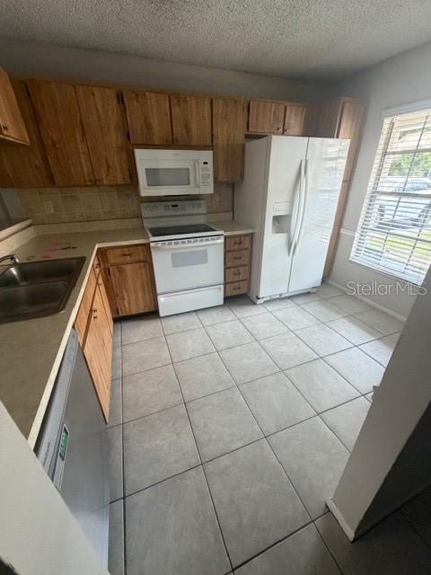 300 Kent Pl Property Photo 4