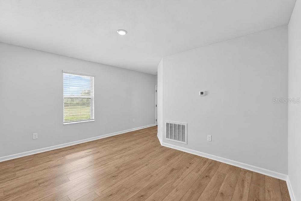 13729 Squall Ln Property Photo 12