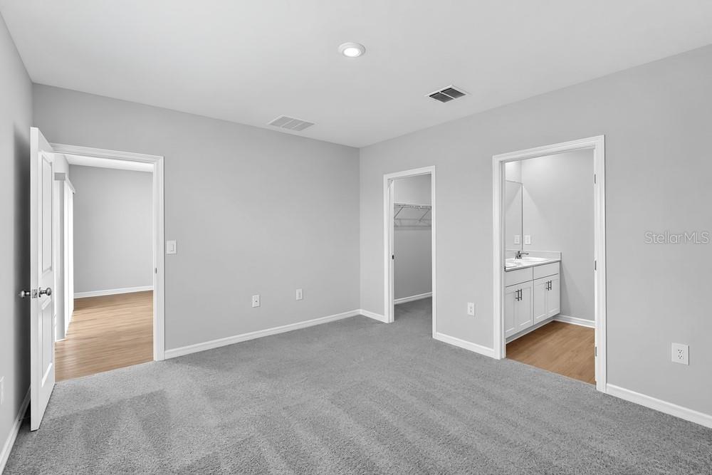 13729 Squall Ln Property Photo 14