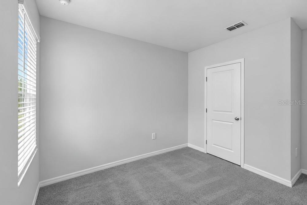 13729 Squall Ln Property Photo 20