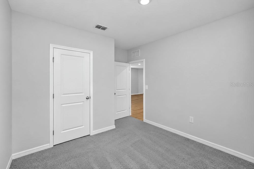 13729 Squall Ln Property Photo 21