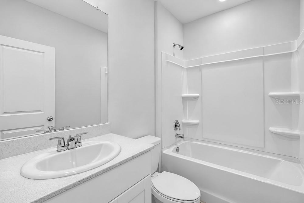 13729 Squall Ln Property Photo 22