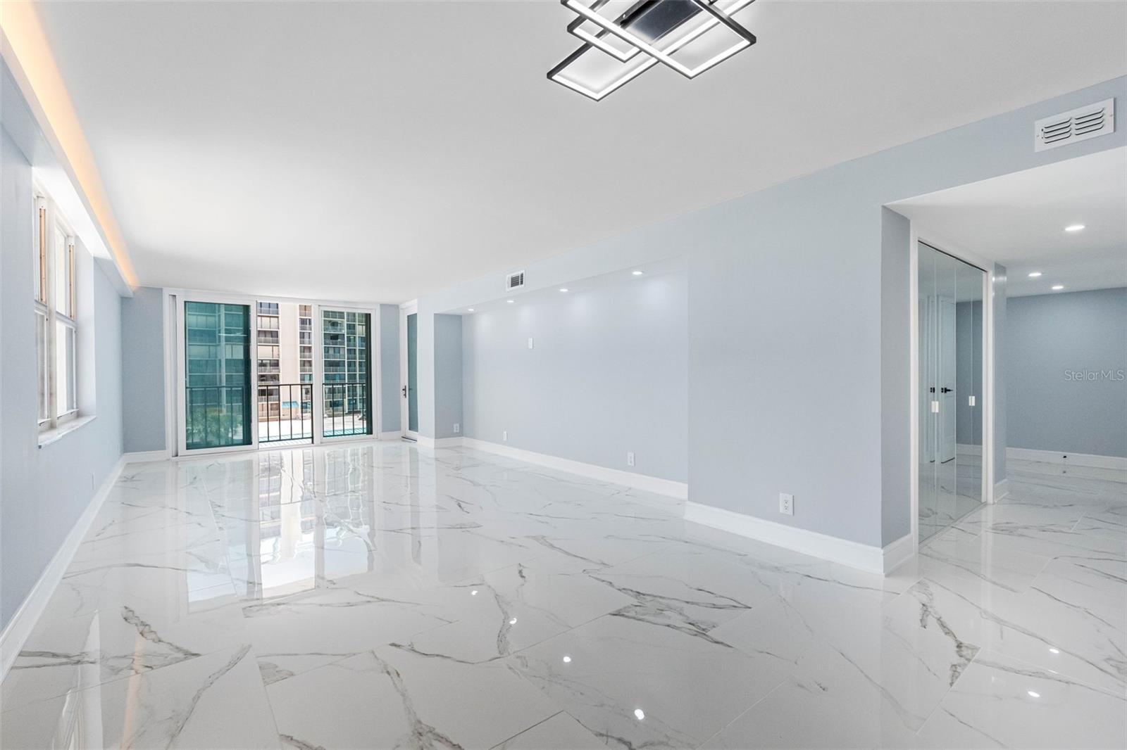 1400 Gulf Blvd #409 Property Photo 17