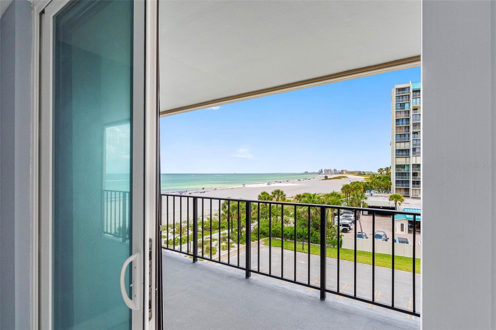 1400 Gulf Blvd #409 Property Photo 31