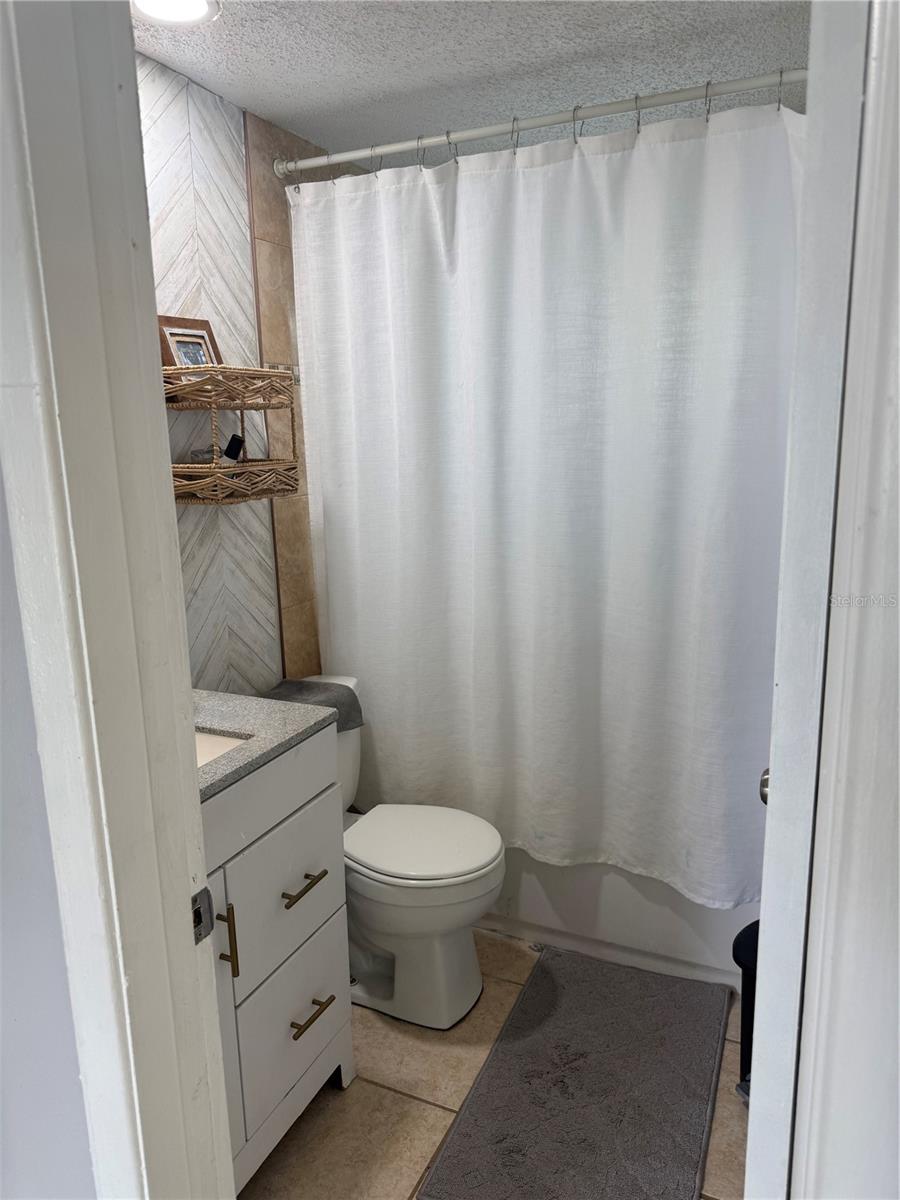 7325 Ivanhoe Dr Property Photo 10