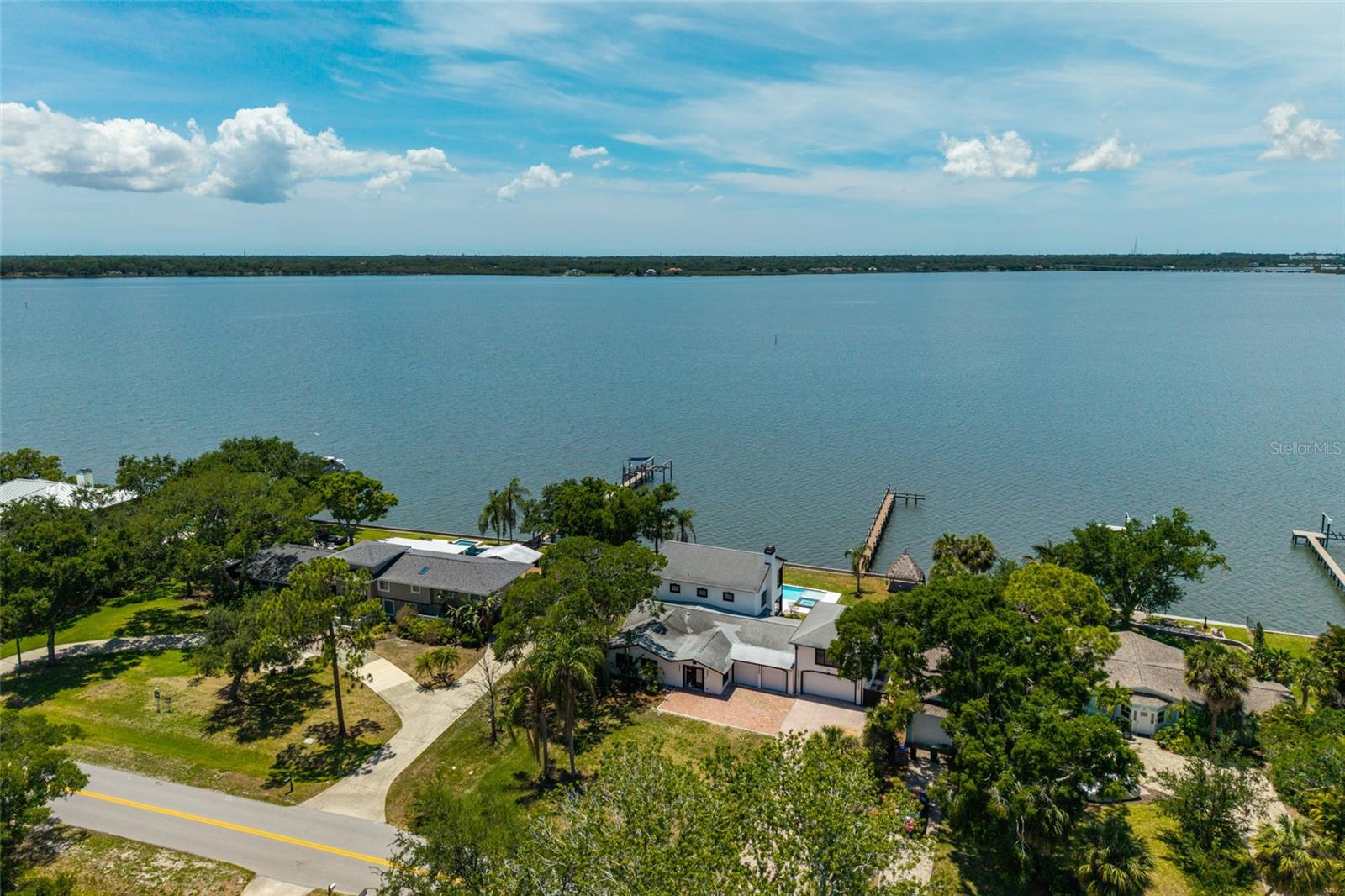412 Shore Dr E Property Photo 68