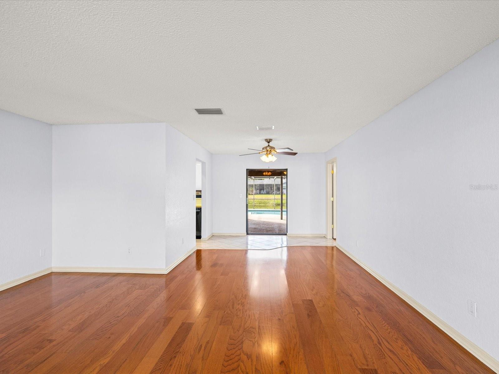 10843 Harborside Dr Property Photo 13