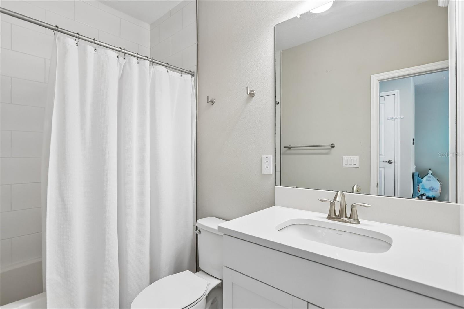 14142 Swiss Bridge Dr Property Photo 32
