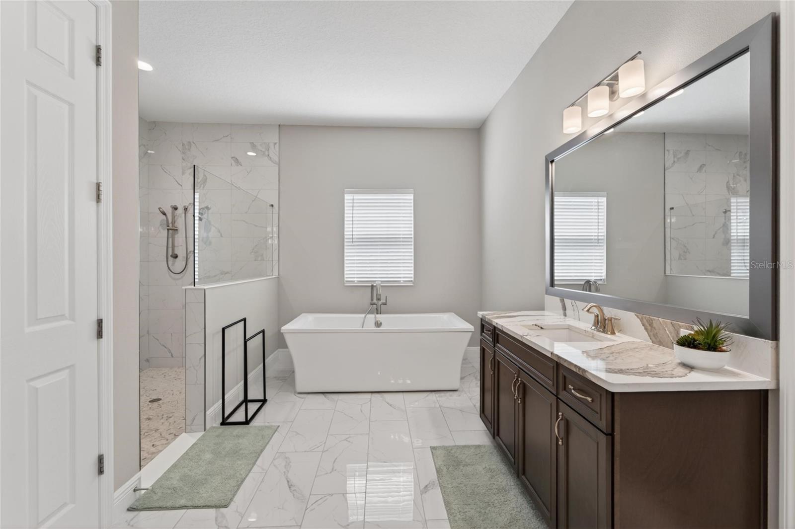 155 Sabal Breeze Ct Property Photo 37