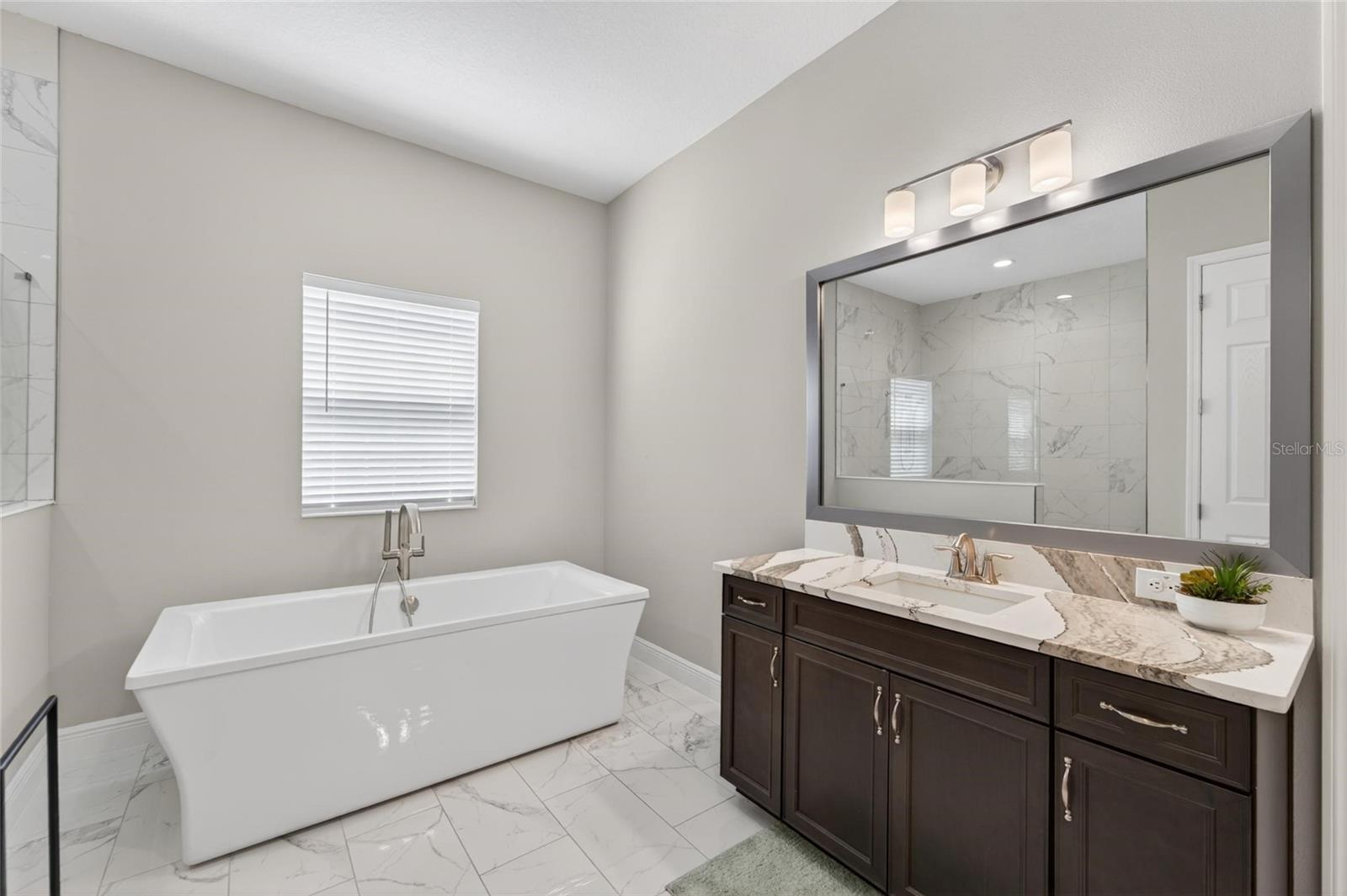 155 Sabal Breeze Ct Property Photo 38