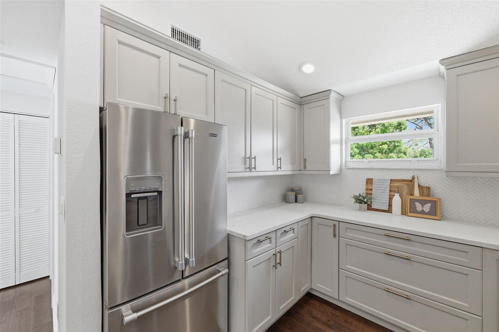 7 Georgia Ave Property Photo 8