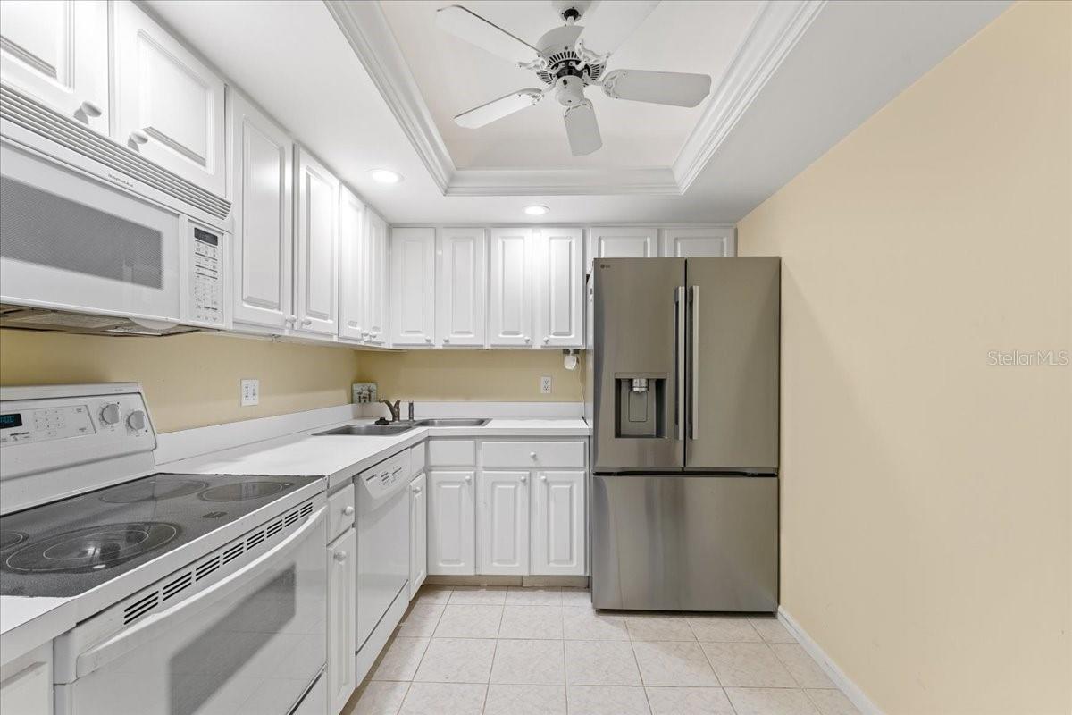 5220 Brittany Dr S #1501 Property Photo 22