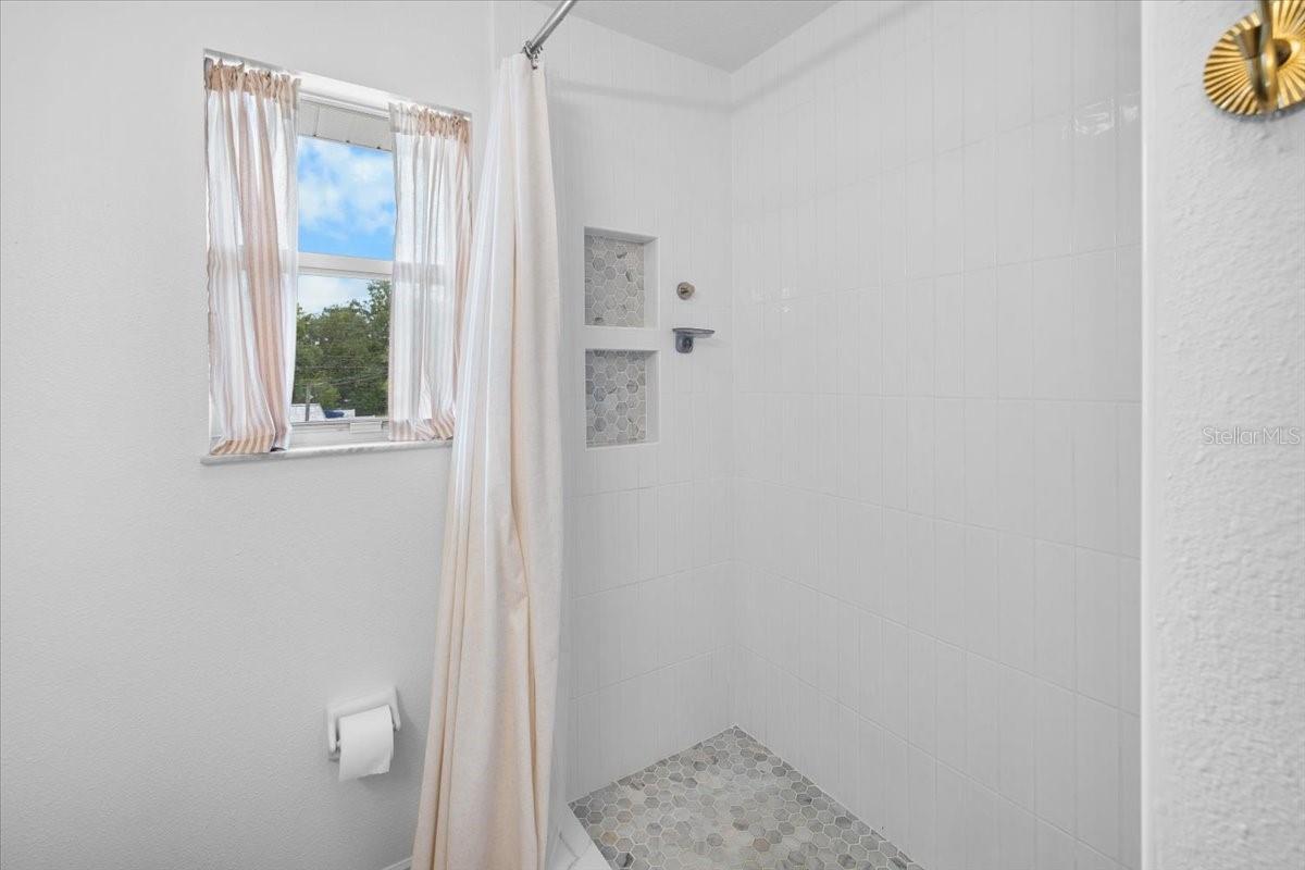 7264 Aberdeen Ct Property Photo 25