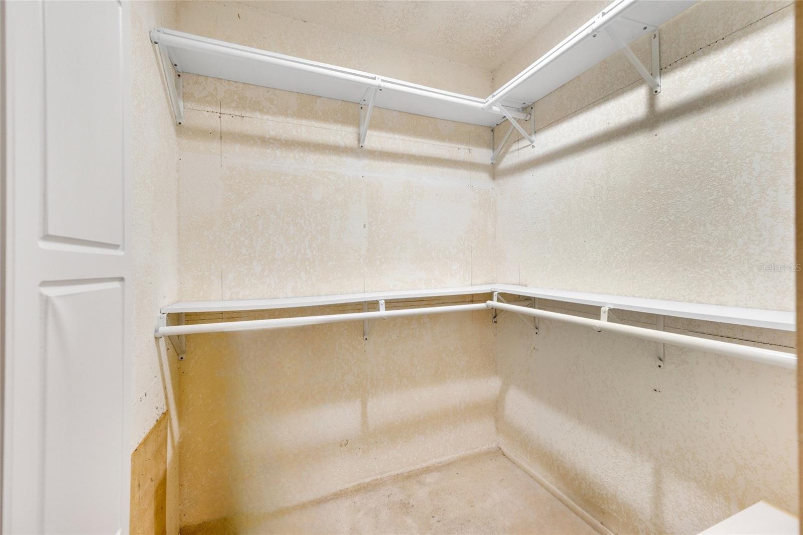 1608 Whitebridge Dr #b Property Photo 23
