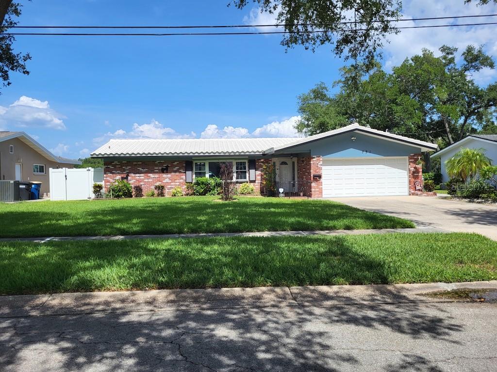 731 Oberlin Dr Property Photo 1