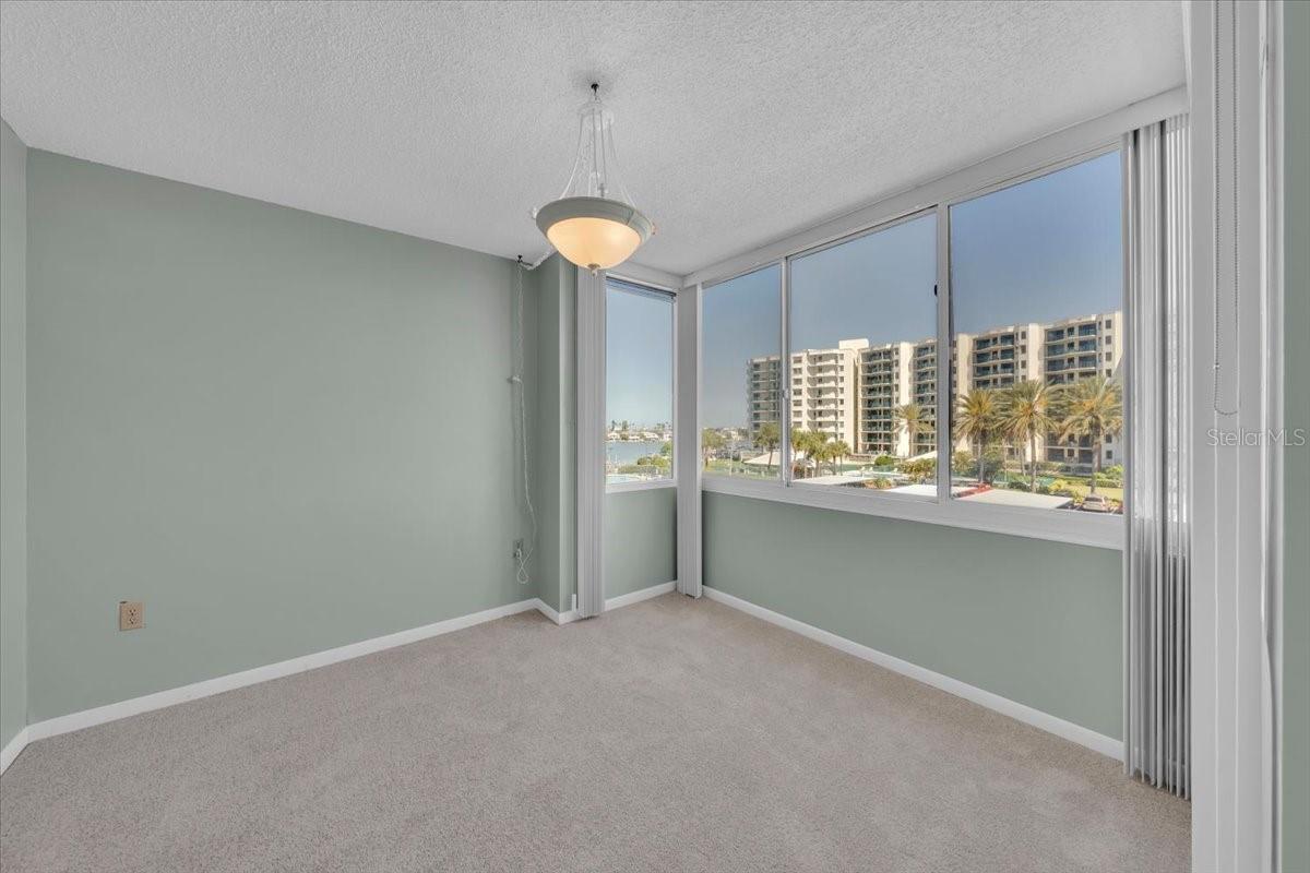 660 Island Way #301 Property Photo 6