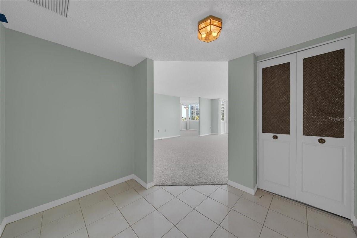 660 Island Way #301 Property Photo 11