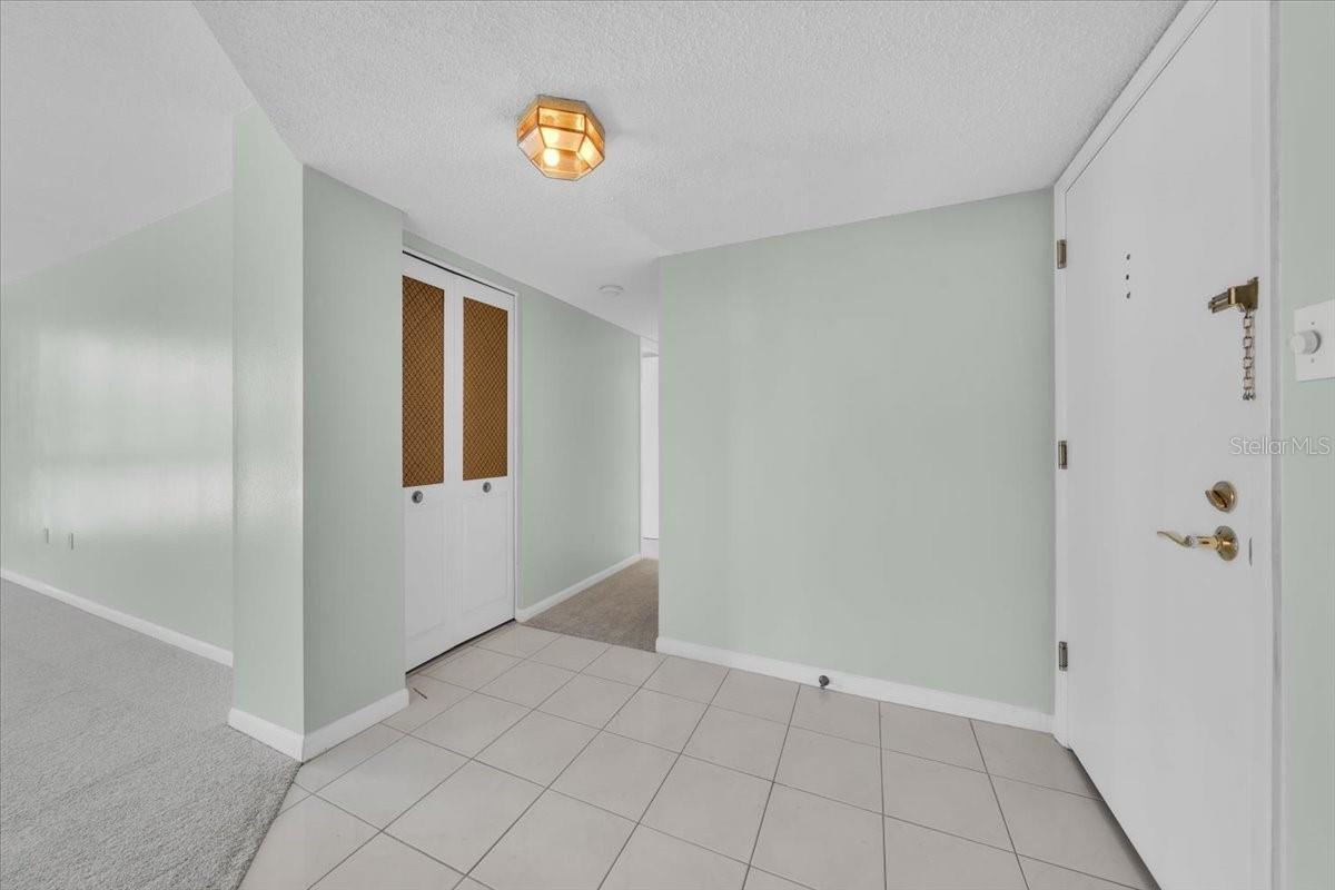 660 Island Way #301 Property Photo 12