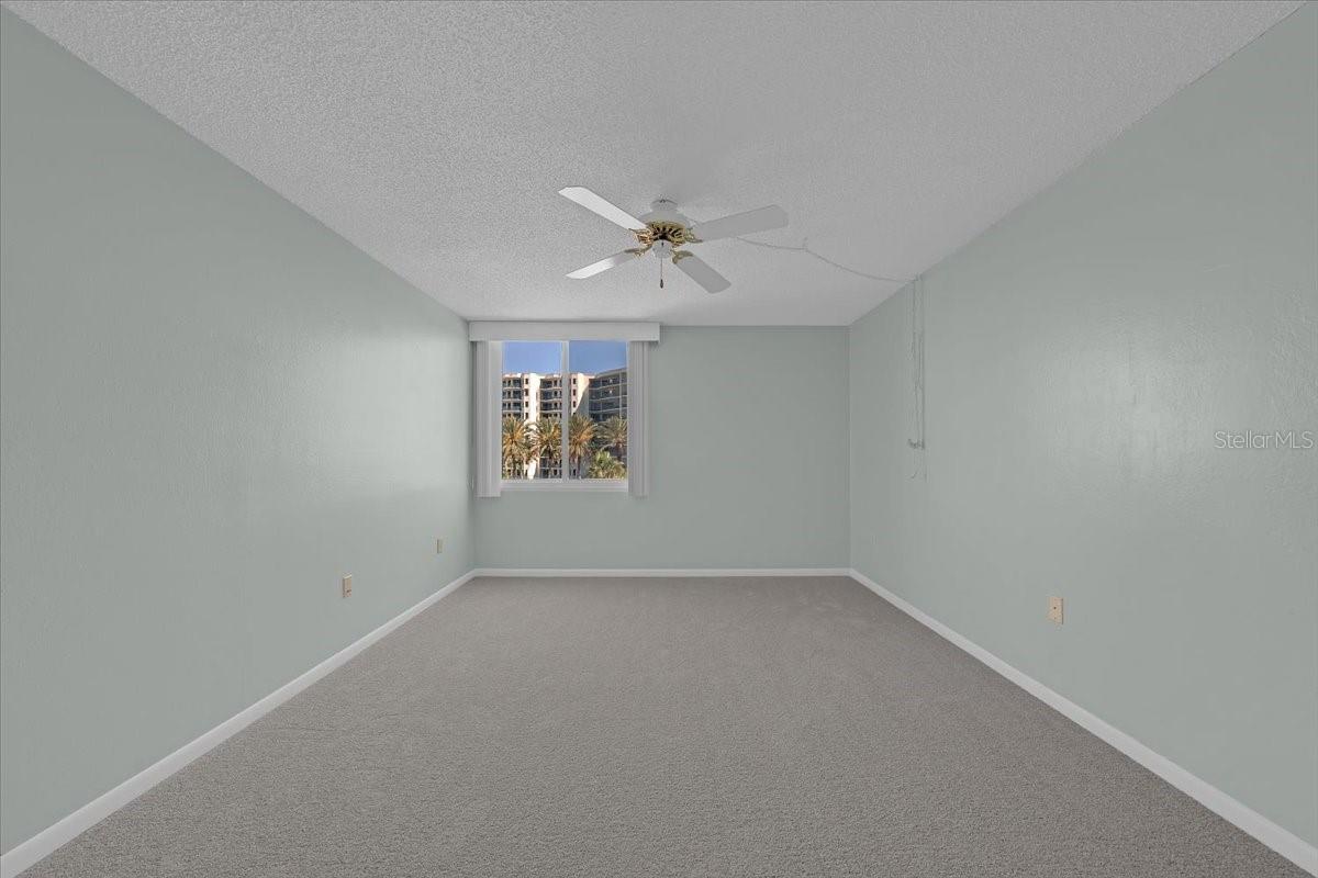 660 Island Way #301 Property Photo 14