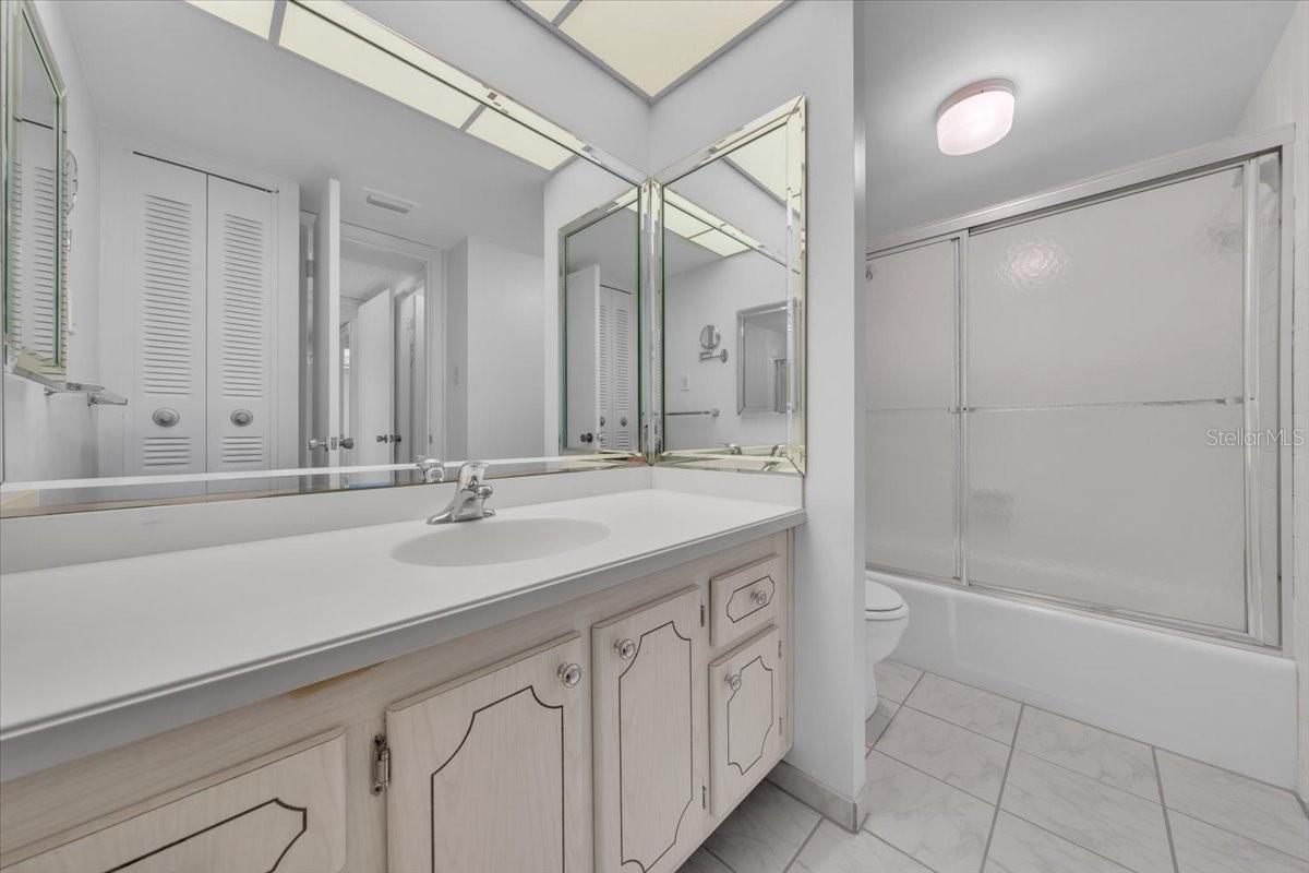 660 Island Way #301 Property Photo 21