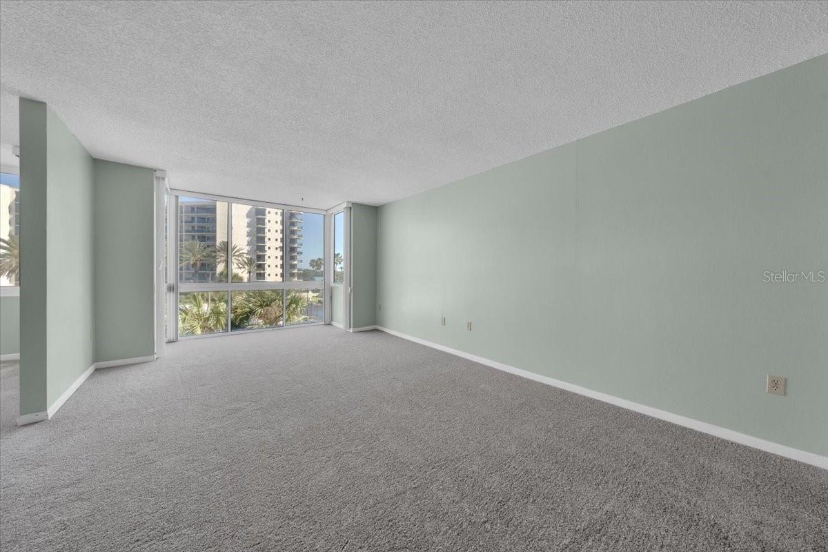 660 Island Way #301 Property Photo 24