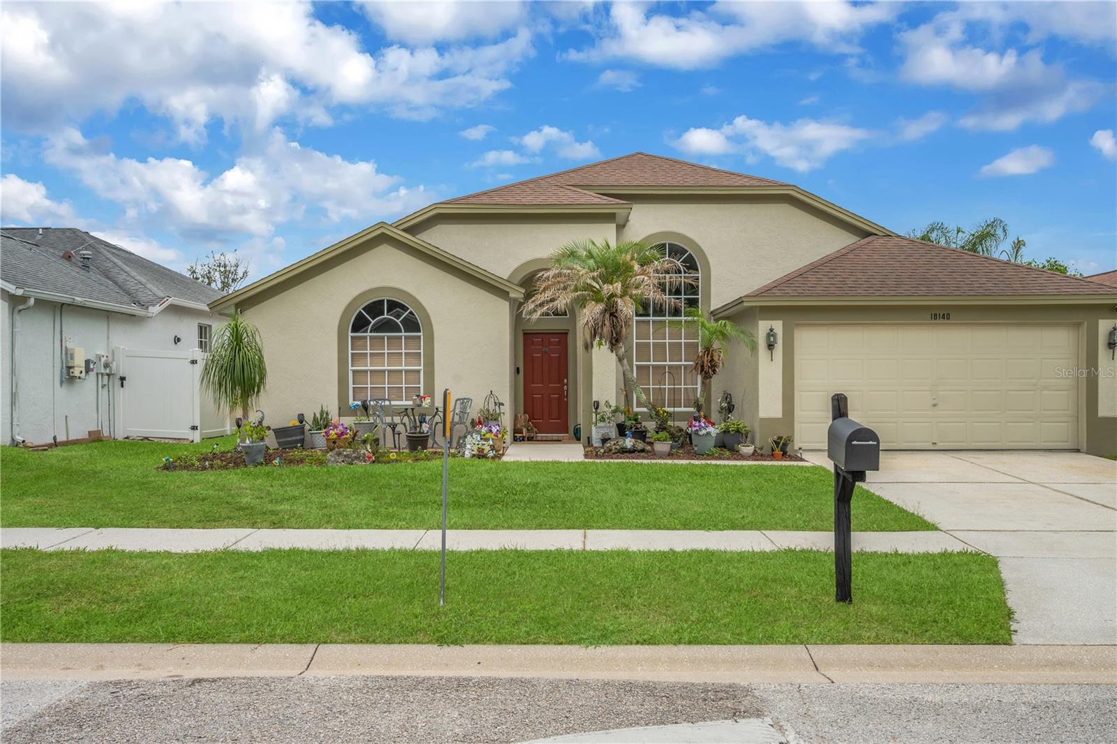 18140 Palm Breeze Dr Property Photo 3