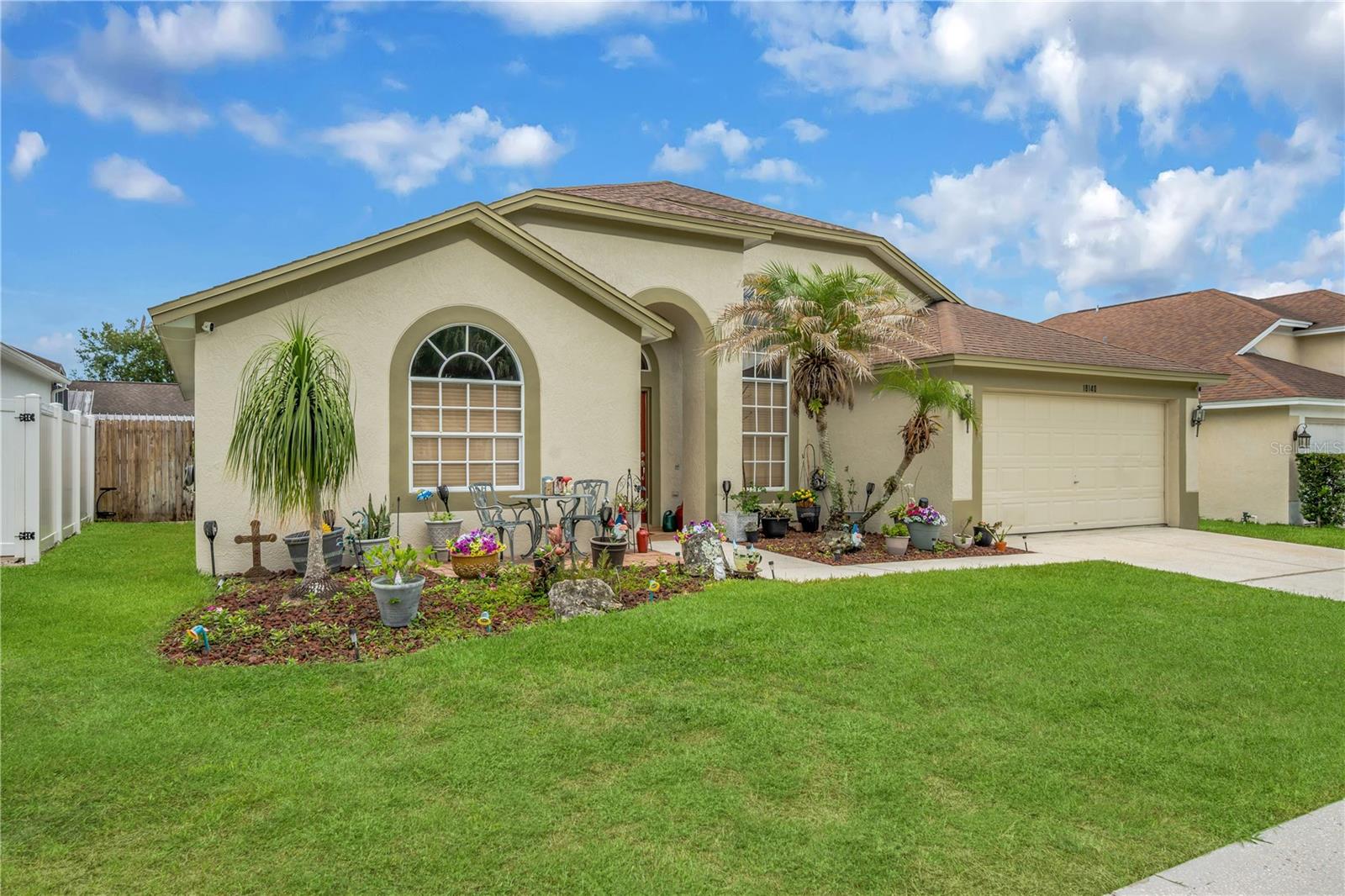 18140 Palm Breeze Dr Property Photo 4