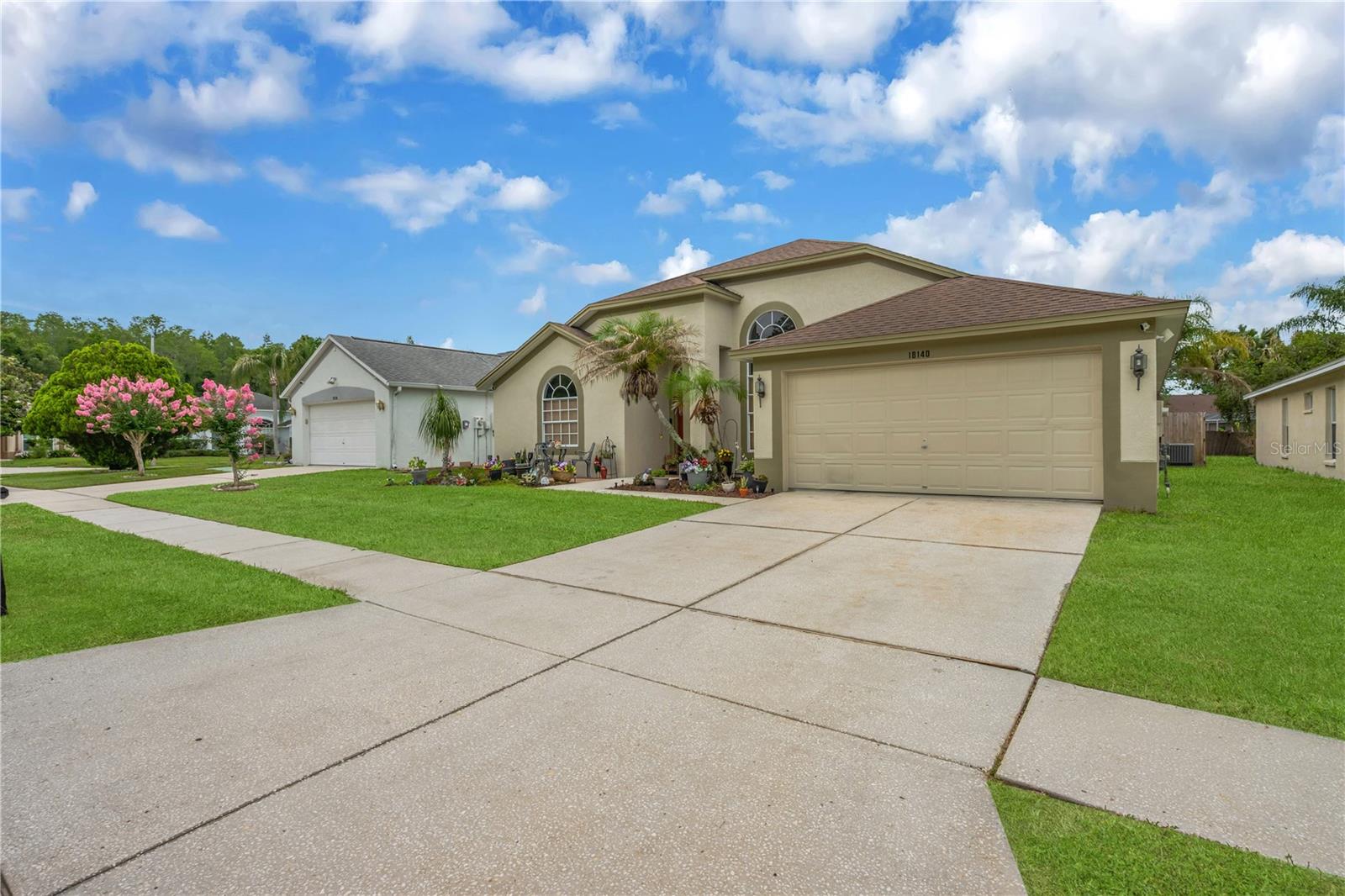 18140 Palm Breeze Dr Property Photo 5