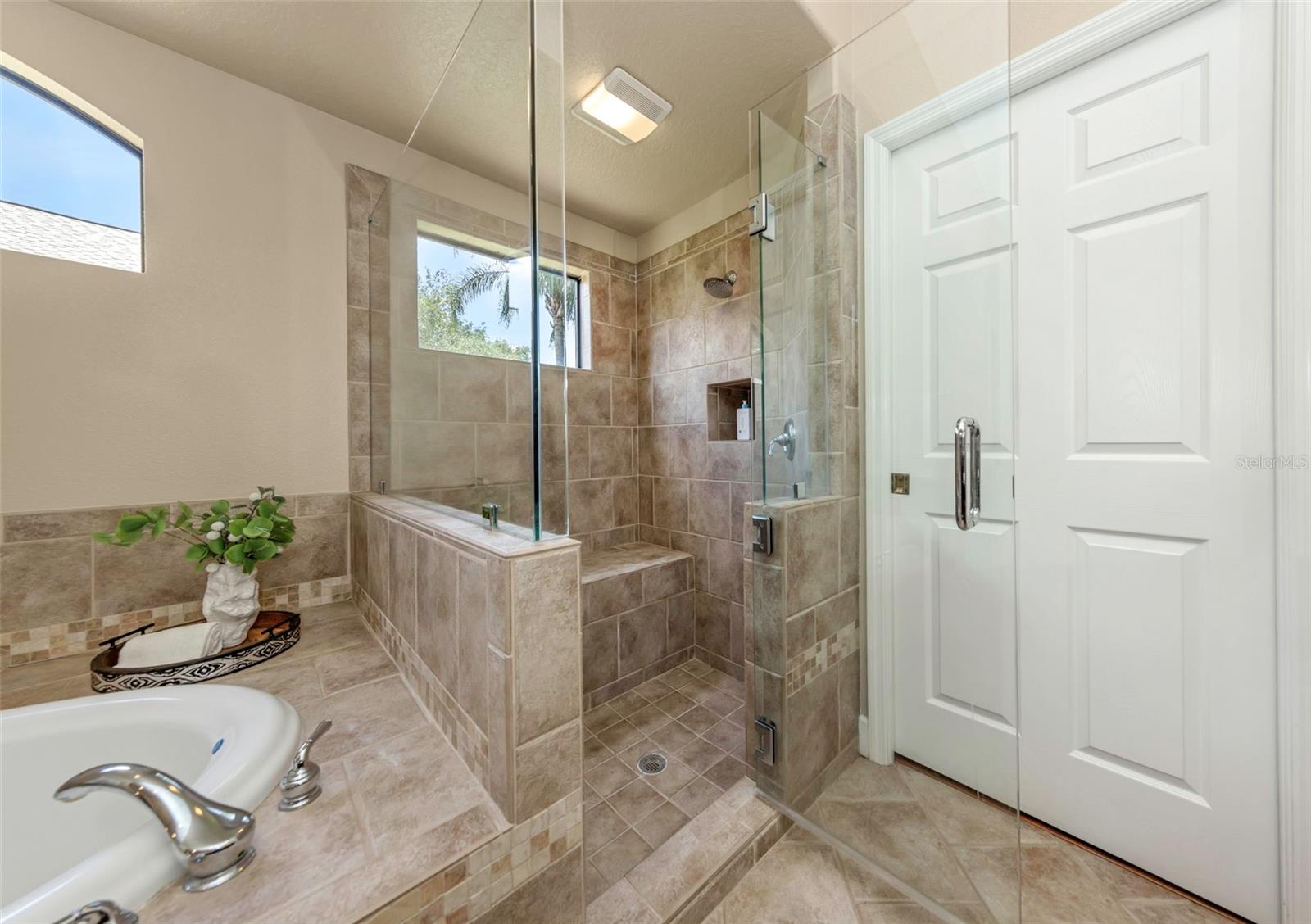3675 Janus Way Property Photo 21