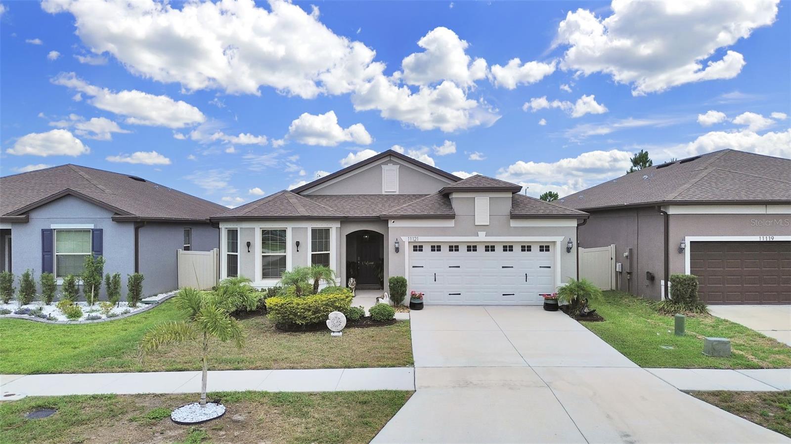 11121 Green Harvest Dr Property Photo 3