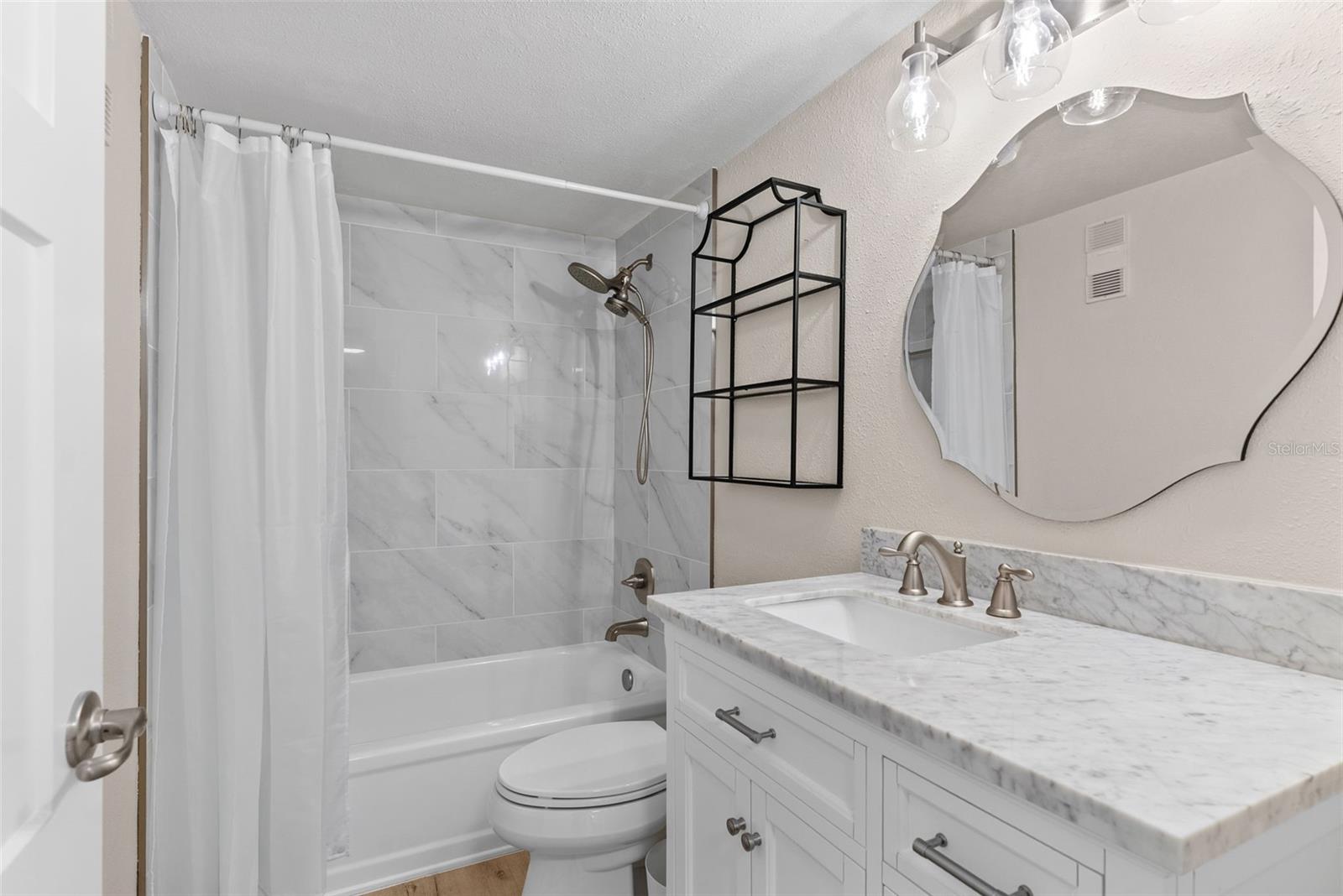 7920 Sun Island Dr S #202 Property Photo 16