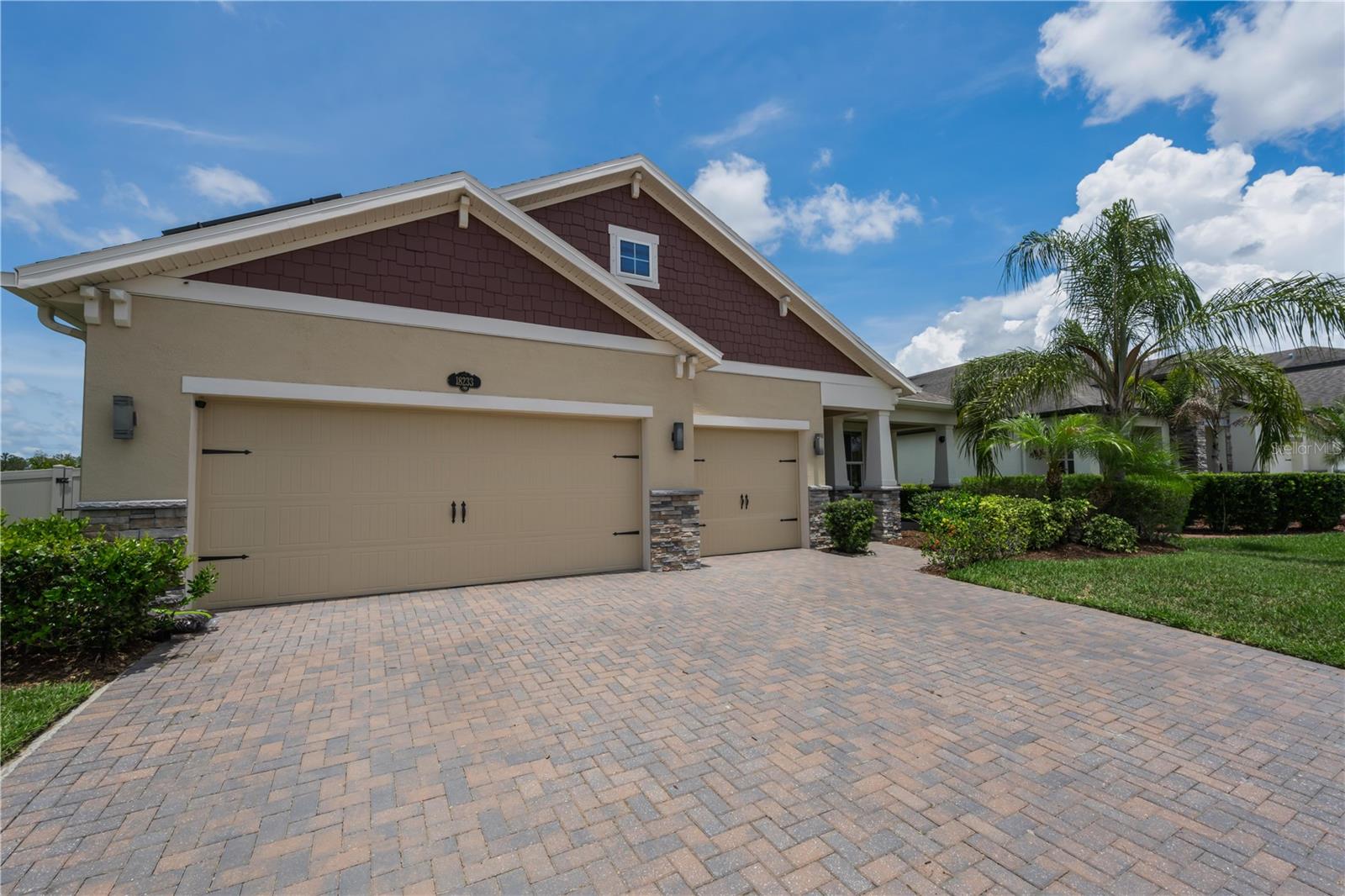 18233 Roseate Dr Property Photo 2
