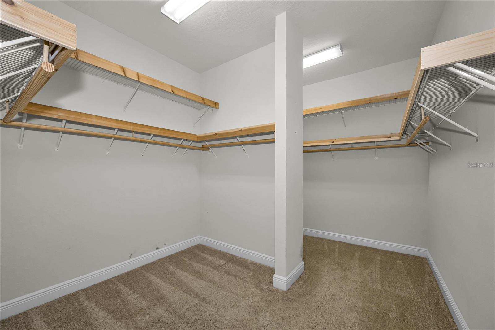 18233 Roseate Dr Property Photo 31