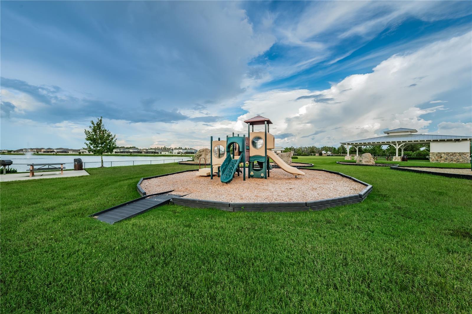 18233 Roseate Dr Property Photo 65