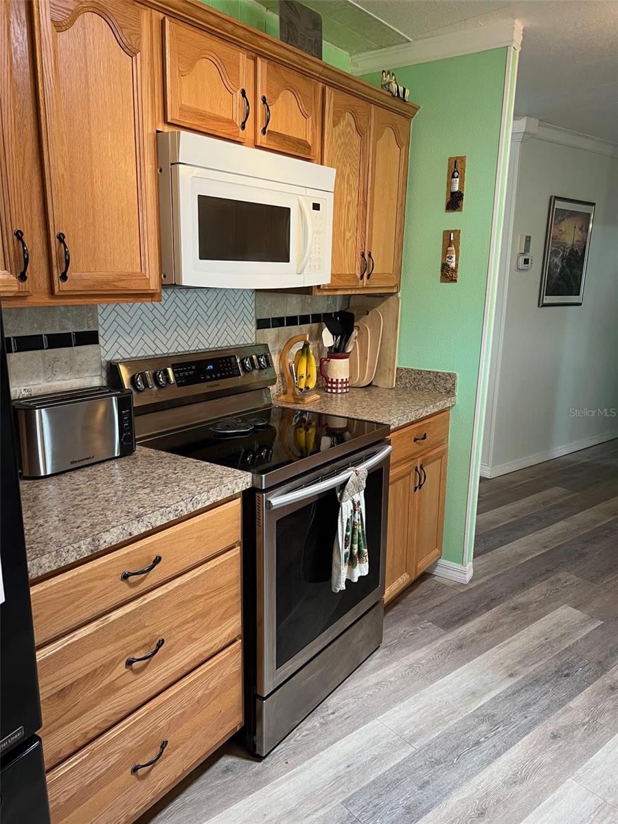 29250 Us Highway 19 N #12 Property Photo 17