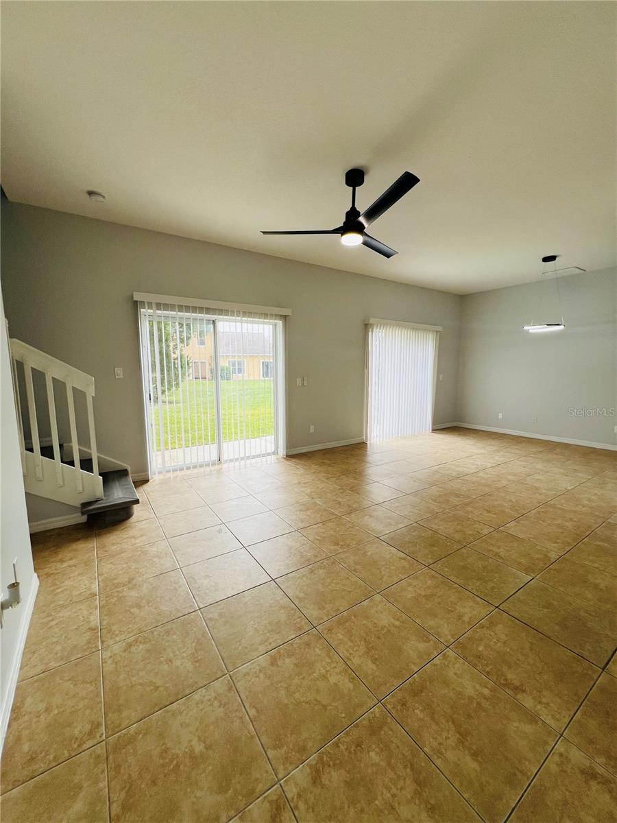 9096 Iron Oak Ave Property Photo 4