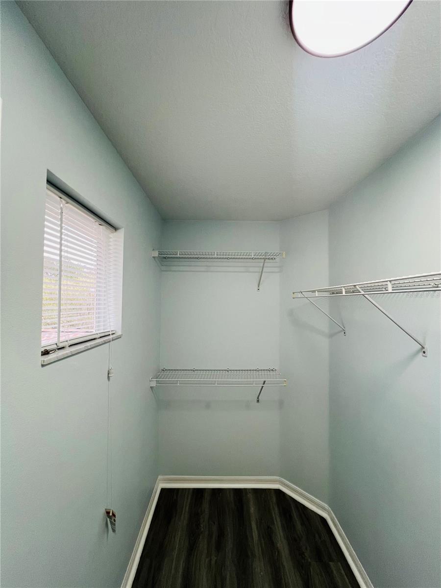 9096 Iron Oak Ave Property Photo 15