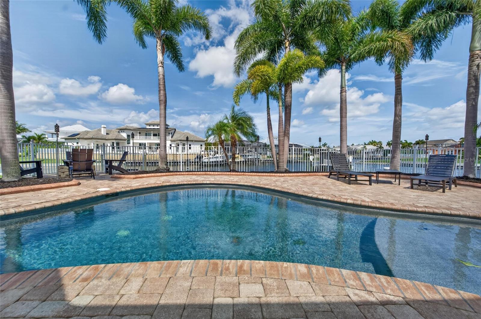 5722 Sea Trout Pl Property Photo 4