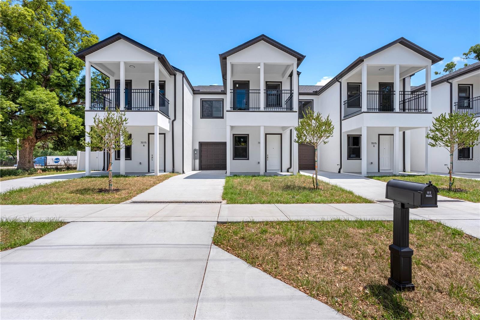 7015 N Central Ave #unit B Property Photo 4