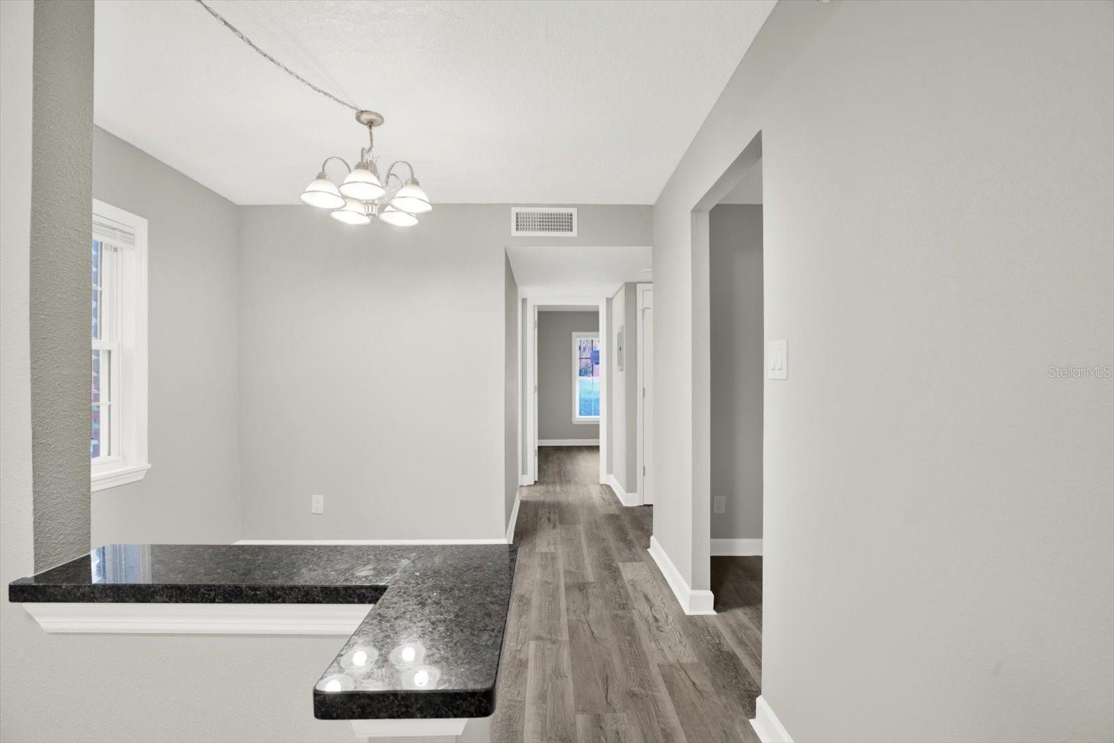 8345 13th St N #b Property Photo 13
