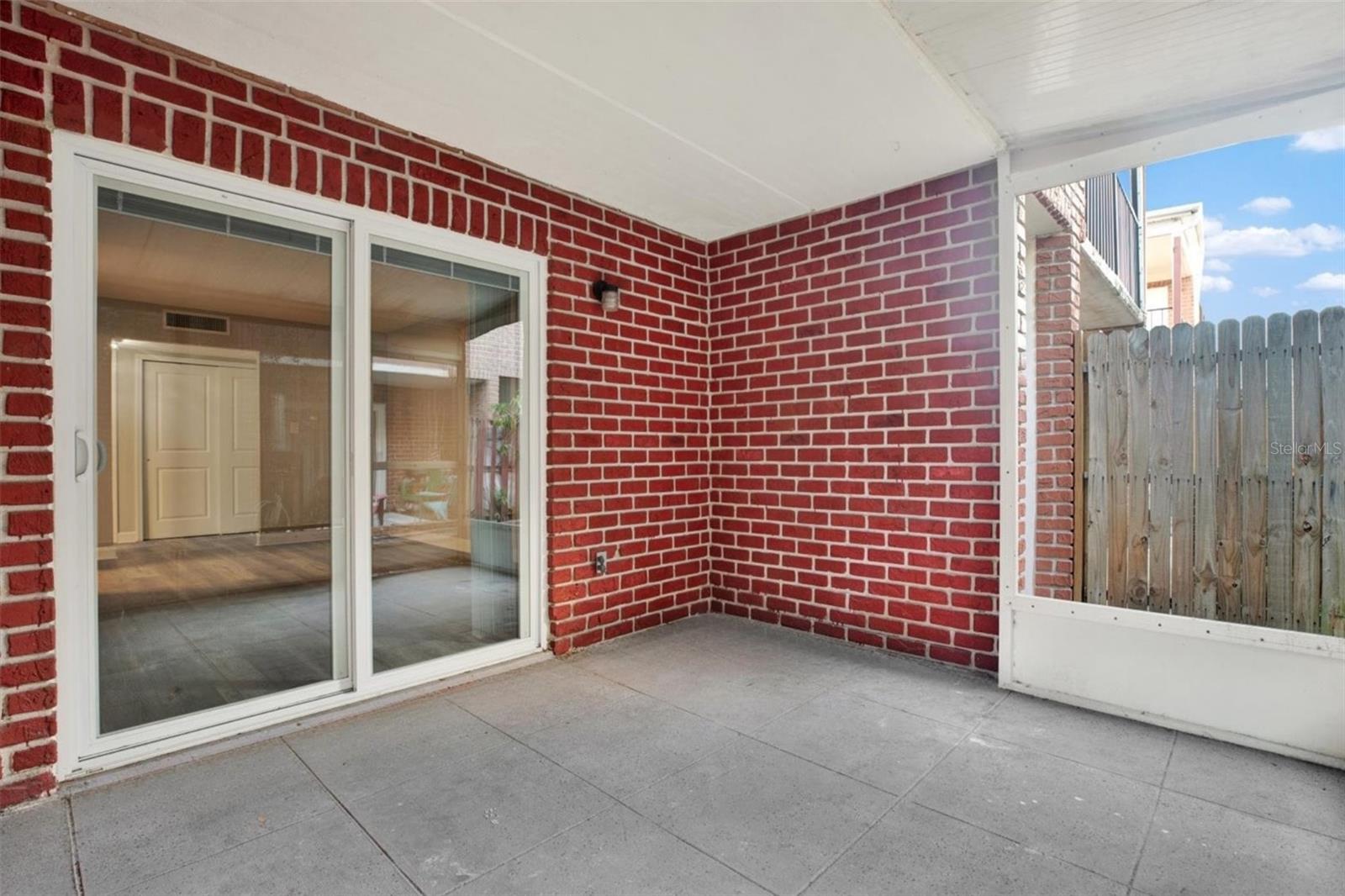 8345 13th St N #b Property Photo 22