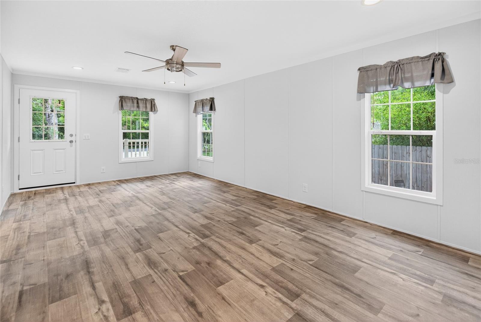 17475 Tavern Rd Property Photo 6